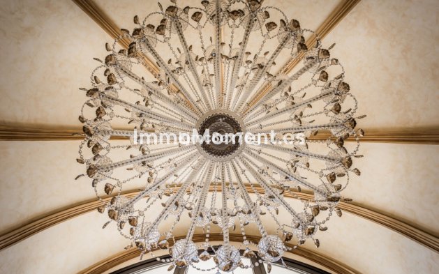 Revente - Villa - Marbella - Hacienda Las Chapas