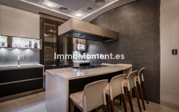 Revente - Villa - Marbella - Hacienda Las Chapas