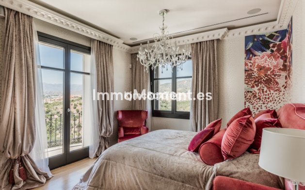 Revente - Villa - Marbella - Hacienda Las Chapas