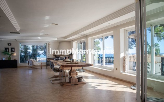 Resale - Villa - Torremolinos