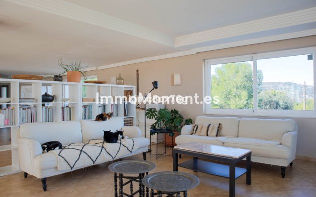 Resale - Villa - Torremolinos