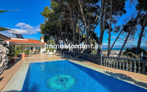 Resale - Villa - Torremolinos