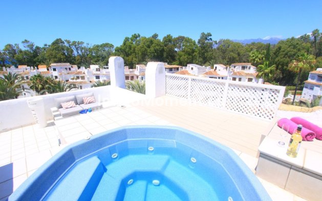 Wiederverkauf - Wohnung - Marbella - Elviria