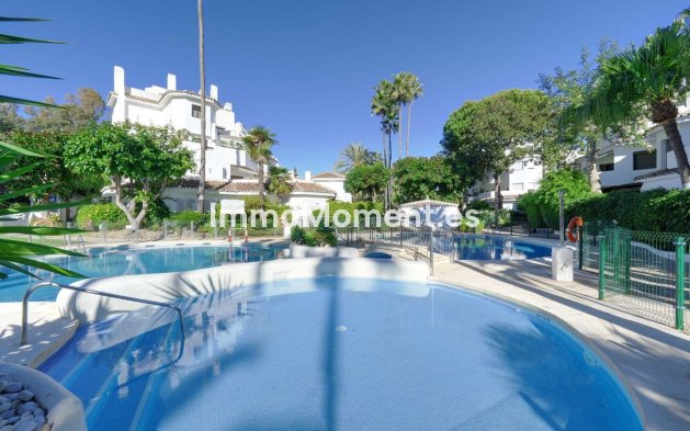 Wiederverkauf - Wohnung - Marbella - Elviria