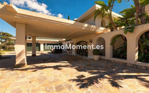 Resale - Detached villa - Marbella - Río Real