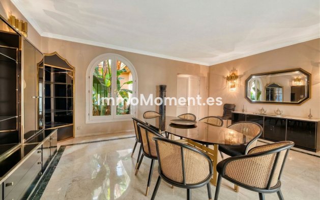 Resale - Detached villa - Marbella - Río Real
