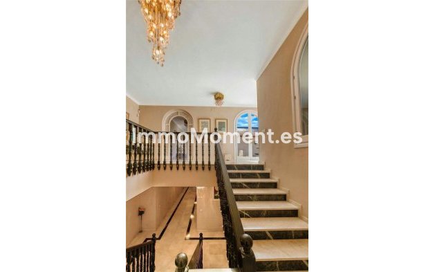Resale - Detached villa - Marbella - Río Real