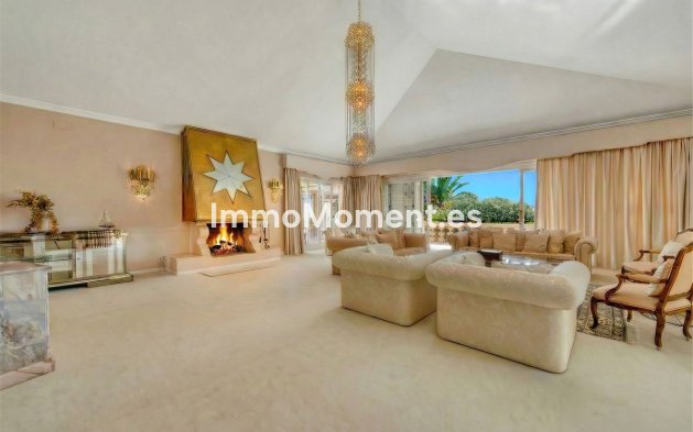 Resale - Detached villa - Marbella - Río Real