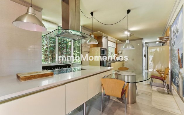 Revente - Villa - Marbella - Marbella Centro