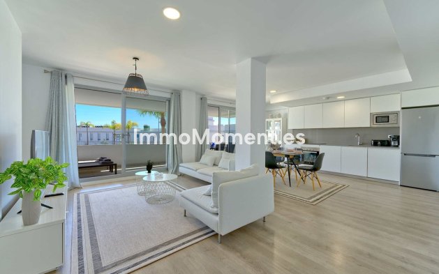 Reventa - Apartamento - Estepona  - Estepona Centro