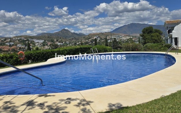 Resale - Apartment - El Paraiso - New Golden Mile