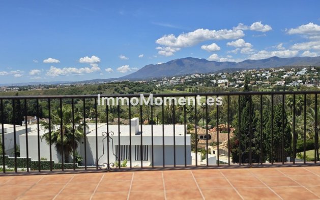 Resale - Apartment - El Paraiso - New Golden Mile