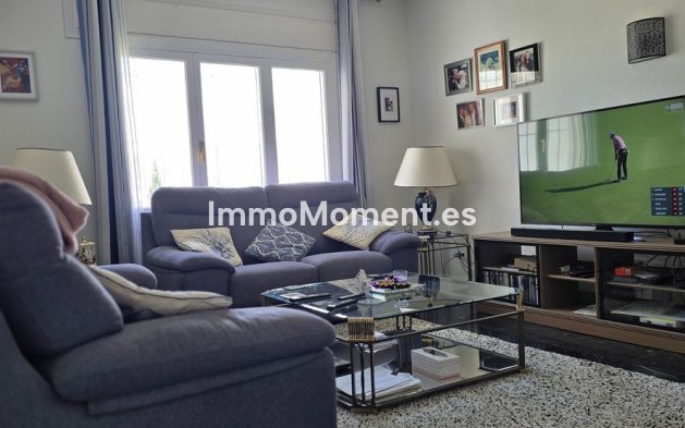 Resale - Apartment - El Paraiso - New Golden Mile