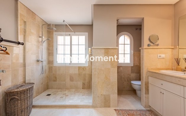 Resale - Villa - Marbella - Nagüeles