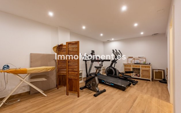 Resale - Villa - Marbella - Nagüeles