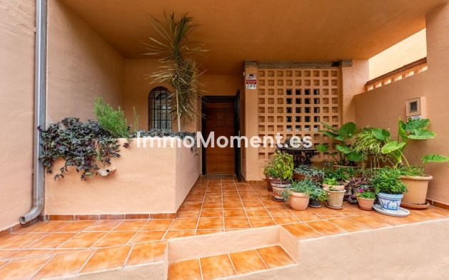 Resale - Villa - Marbella - Nagüeles