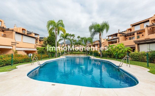 Resale - Villa - Marbella - Nagüeles