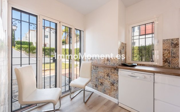 Wiederverkauf - Wohnung - Estepona  - Benamara