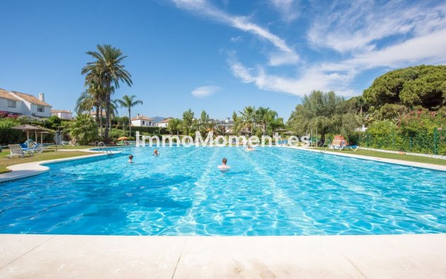 Wiederverkauf - Wohnung - Estepona  - Benamara