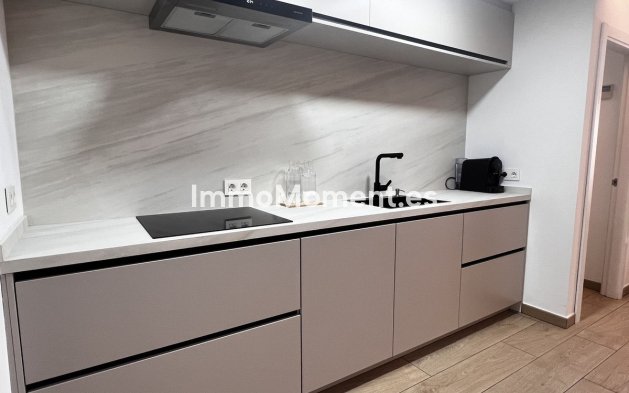 Wiederverkauf - Wohnung - Estepona  - Estepona Centro