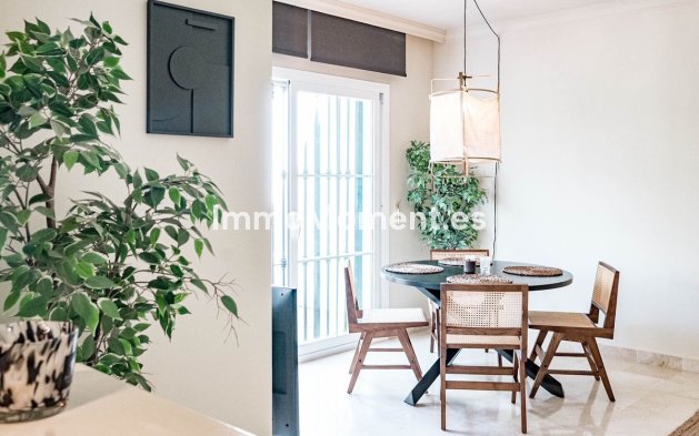 Revente - Appartement - Marbella - Nueva Andalucía