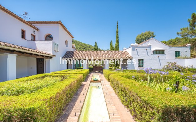 Revente - Villa - Estepona  - Estepona Centro