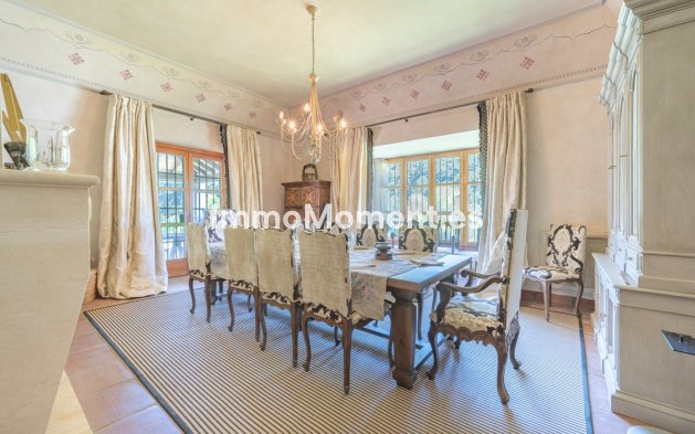 Revente - Villa - Estepona  - Estepona Centro