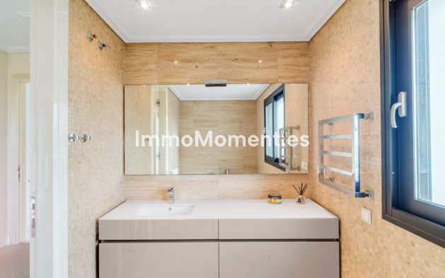 Revente - Villa - Marbella - The Golden Mile