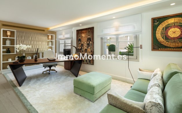 Wiederverkauf - Villa - Marbella - Aloha