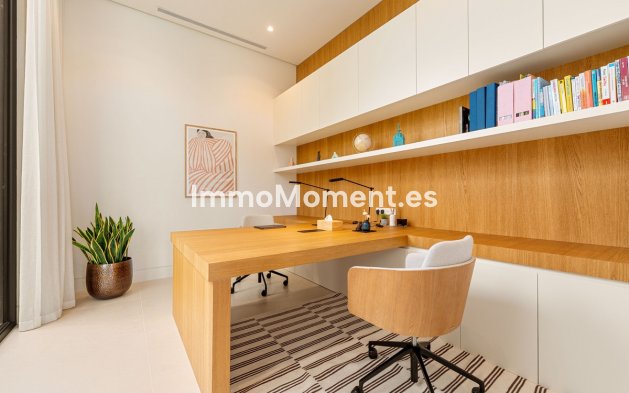 Resale - Villa - Marbella - Guadalmina Alta