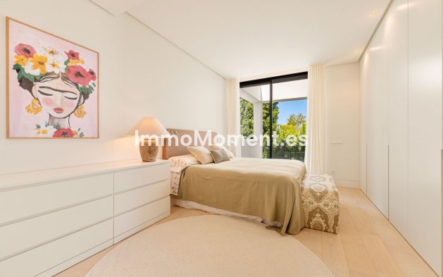 Resale - Villa - Marbella - Guadalmina Alta