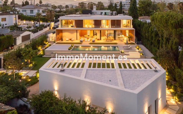 Resale - Villa - Marbella - Guadalmina Alta