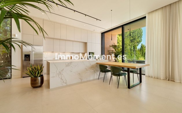 Resale - Villa - Marbella - Guadalmina Alta