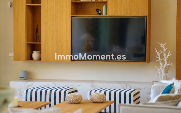 Resale - Villa - Marbella - Guadalmina Alta