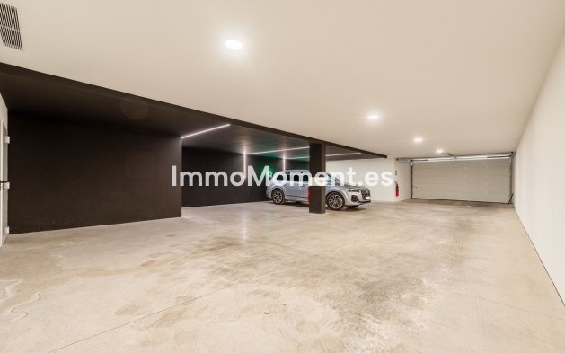 Resale - Villa - Marbella - Guadalmina Alta