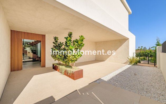 Resale - Villa - Marbella - Guadalmina Alta
