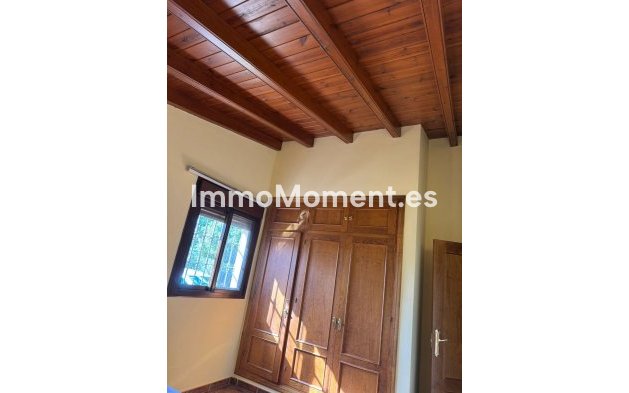 Resale - Villa - Estepona - Estepona Centro