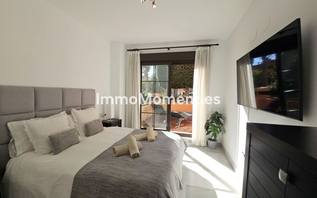 Resale - Apartment - Estepona - New Golden Mile