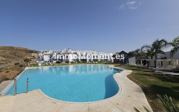 Resale - Apartment - El Paraiso - New Golden Mile