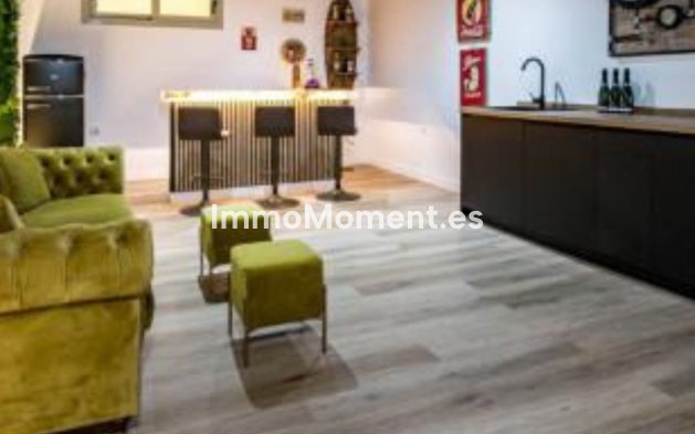 Wiederverkauf - Villa - Marbella - Marbella Centro