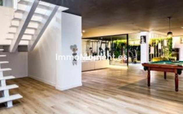 Wiederverkauf - Villa - Marbella - Marbella Centro