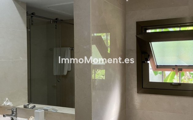 Wiederverkauf - Wohnung - Marbella - Puerto Banús