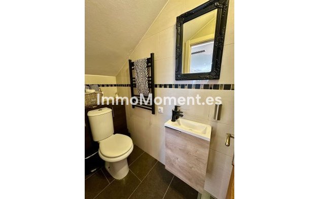 Bestaande woning - Villa - Estepona  - Estepona Centro