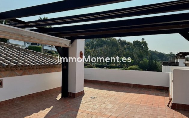 Resale - Apartment - Benahavís - Benahavís Centro