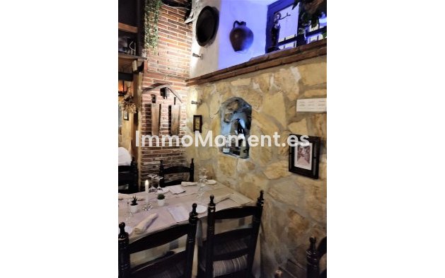 Resale - Townhouse - Marbella - Marbella Centro