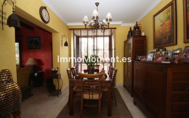 Resale - Villa - Marbella - Las Chapas