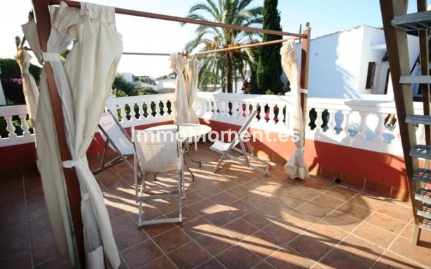 Resale - Villa - Marbella - Las Chapas