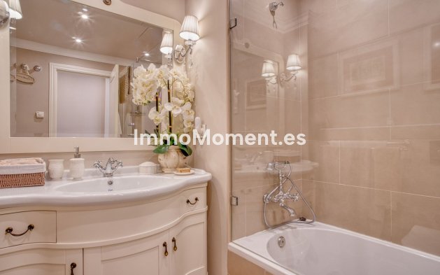 Resale - Townhouse - Marbella - Marbella Centro