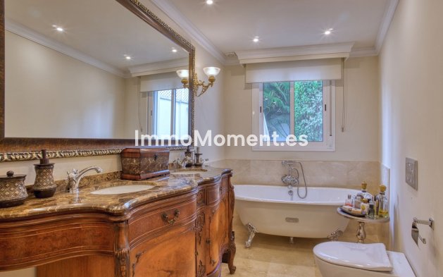 Resale - Townhouse - Marbella - Marbella Centro