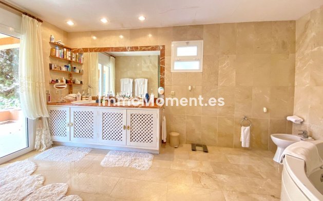 Resale - Villa - Marbella - Nagüeles